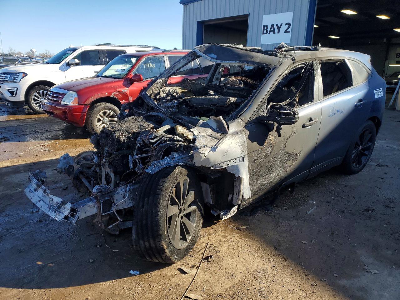 2021 Jaguar F-Pace S, VIN SADCJ2EX4MA668982 — Пожар в моторном отсеке