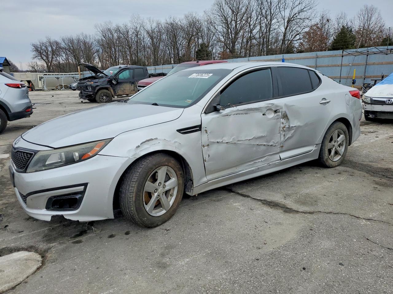2015 Kia Optima LX, VIN 5XXGM4A71FG392595 — Side