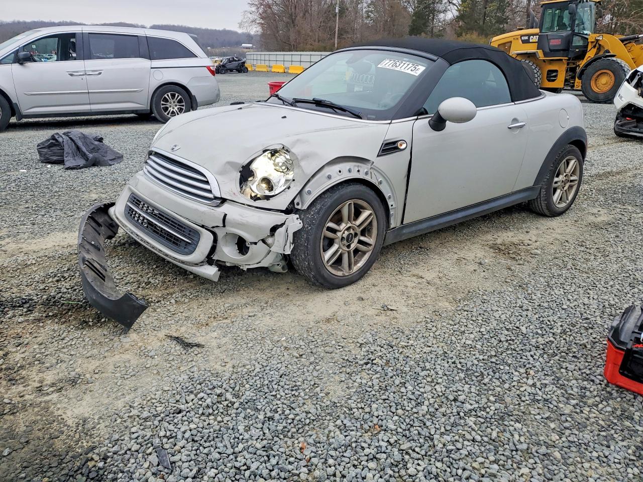 2015 MINI Roadster, VIN WMWSY1C53FT625933 — Front end