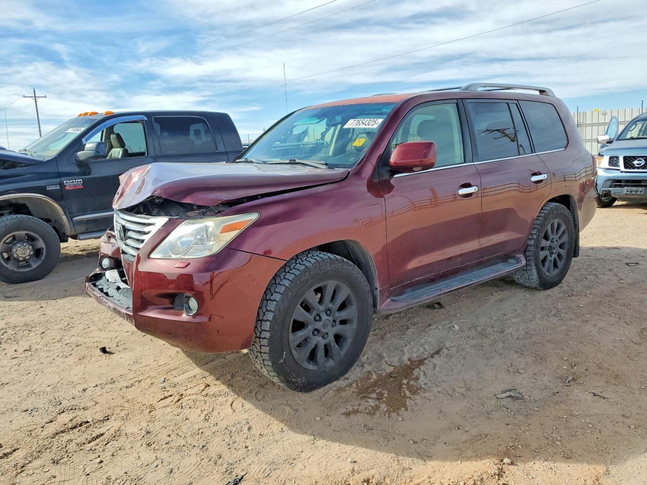 2011 Lexus LX 570, VIN JTJHY7AX9B4069083 — Front end