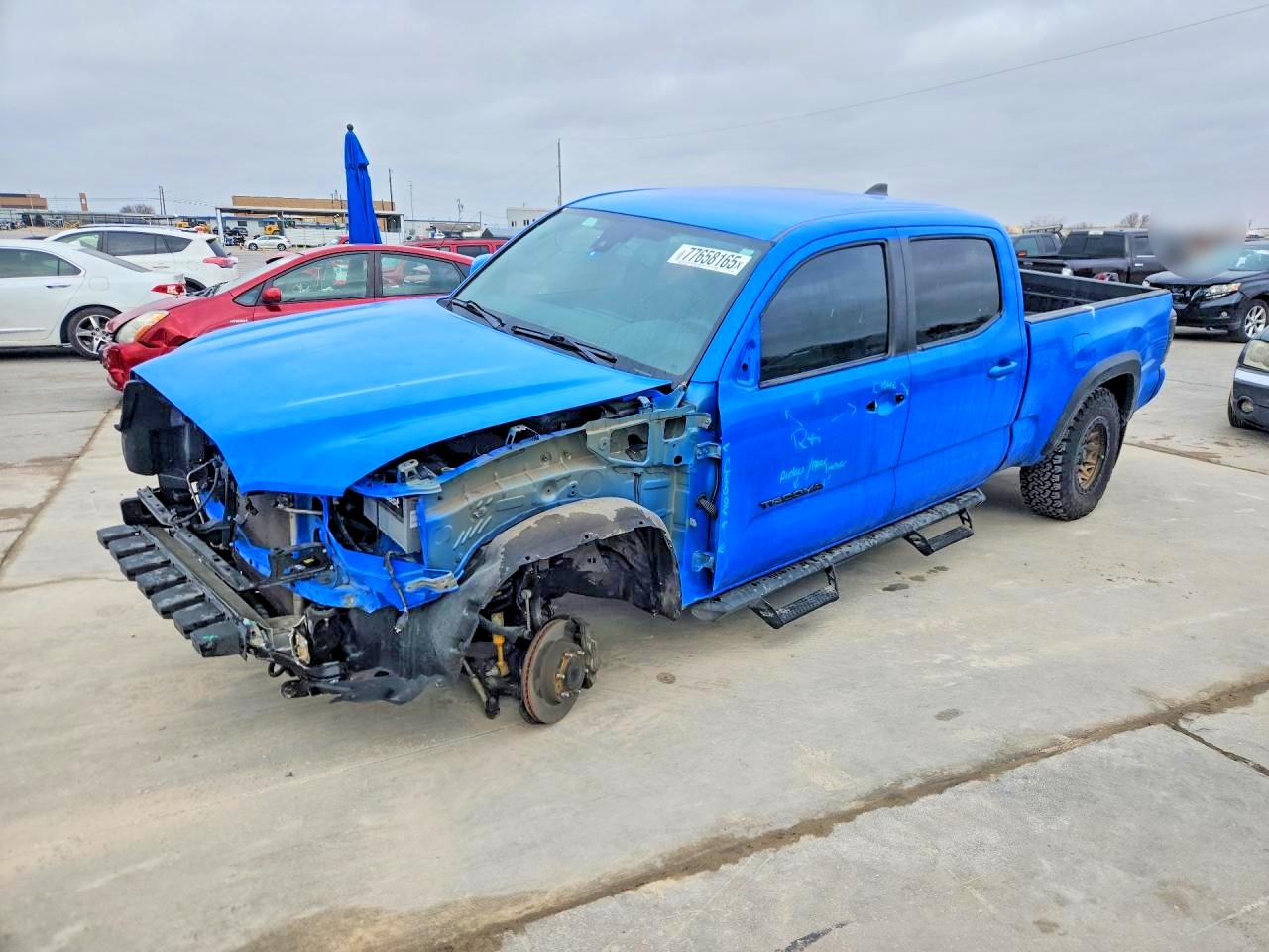 2021 Toyota Tacoma SR5, VIN 3TMDZ5BN4MM109917 — Front end