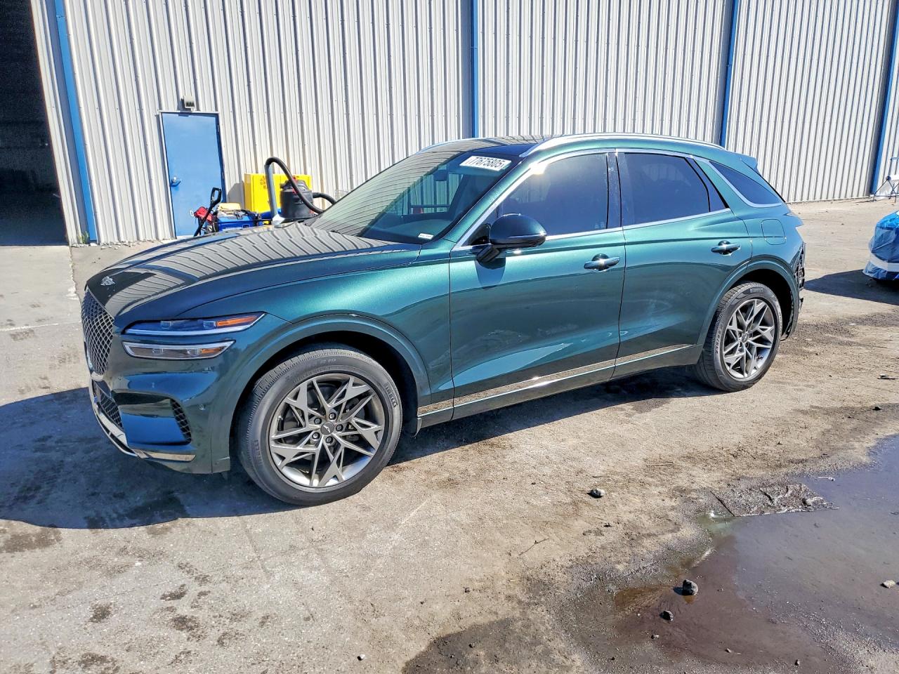 2022 Genesis GV70 2.5T, VIN KMUMADTB7NU060356 — Rear end