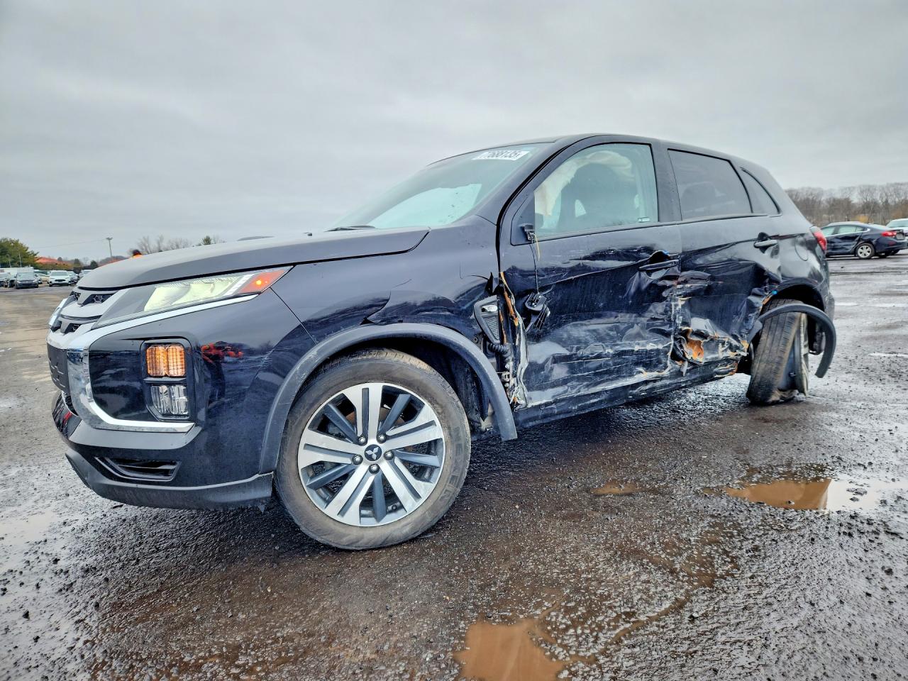 2024 Mitsubishi Outlander S, VIN JA4ARUAU2RU010693 — Vandalism