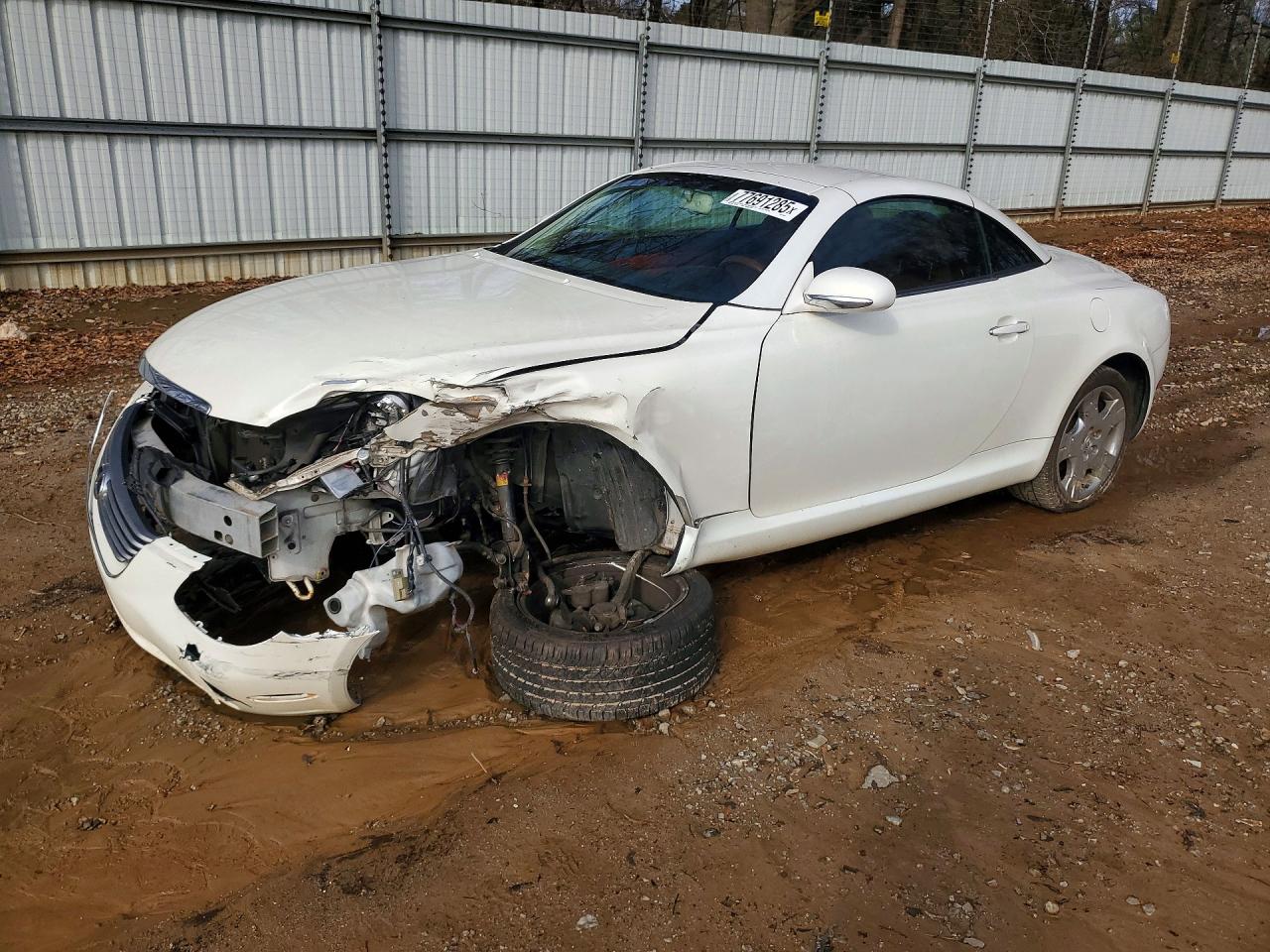 2005 Lexus SC 430, VIN JTHFN48Y250064107 — Front end