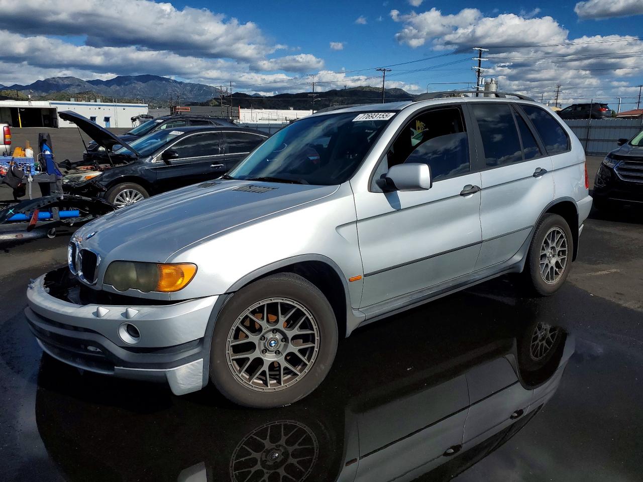 2001 BMW X5 3.0i, VIN WBAFA53561LH78847 — Перед