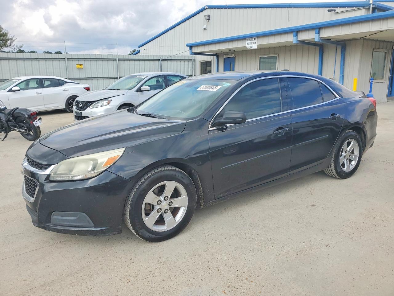 2015 Chevrolet Malibu LS, VIN 1G11B5SL3FF155904 — Front end