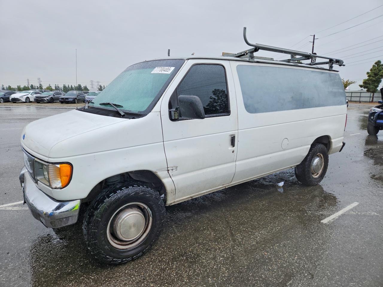 1997 Ford Econoline Cargo, VIN 1FTFE24LXVHA27193 — Front end