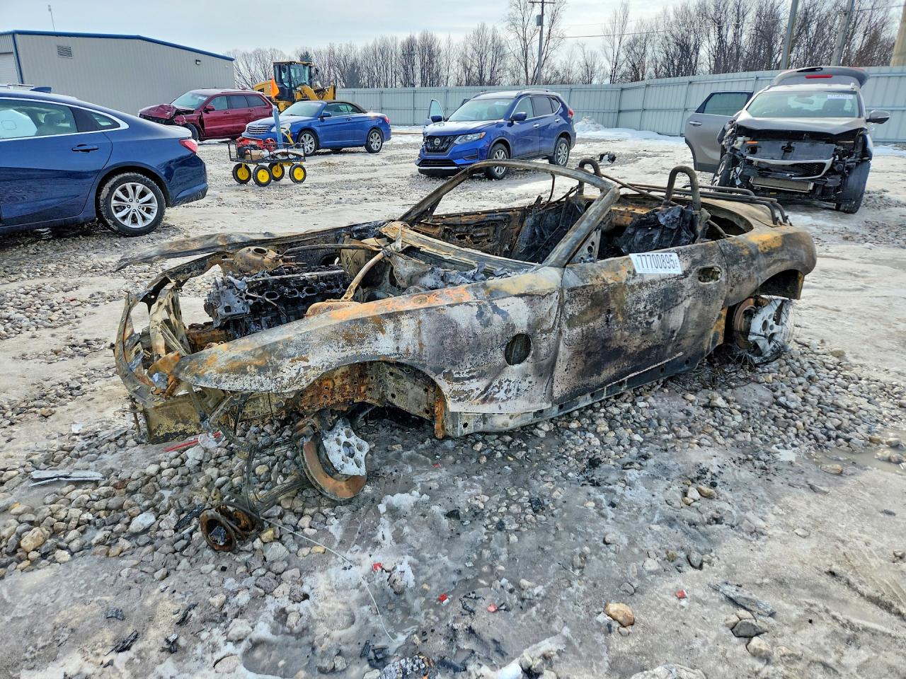 2007 BMW Z4 3.0si, VIN 4USBU53587LW93131 — Engine fire