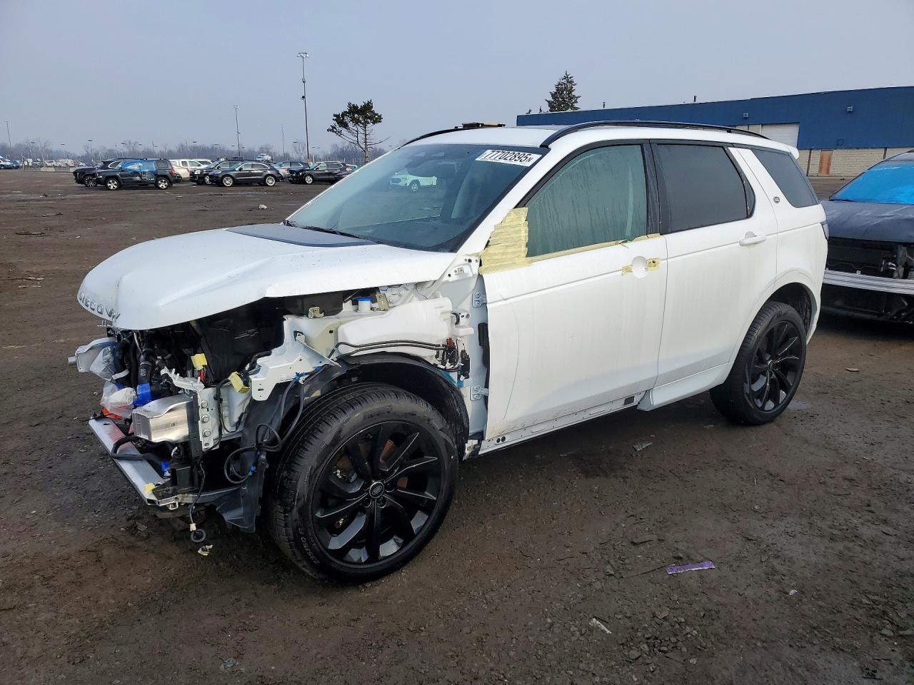 2025 Land Rover Discovery Sport S, VIN SALCJ2FX6SH362549 — Front end