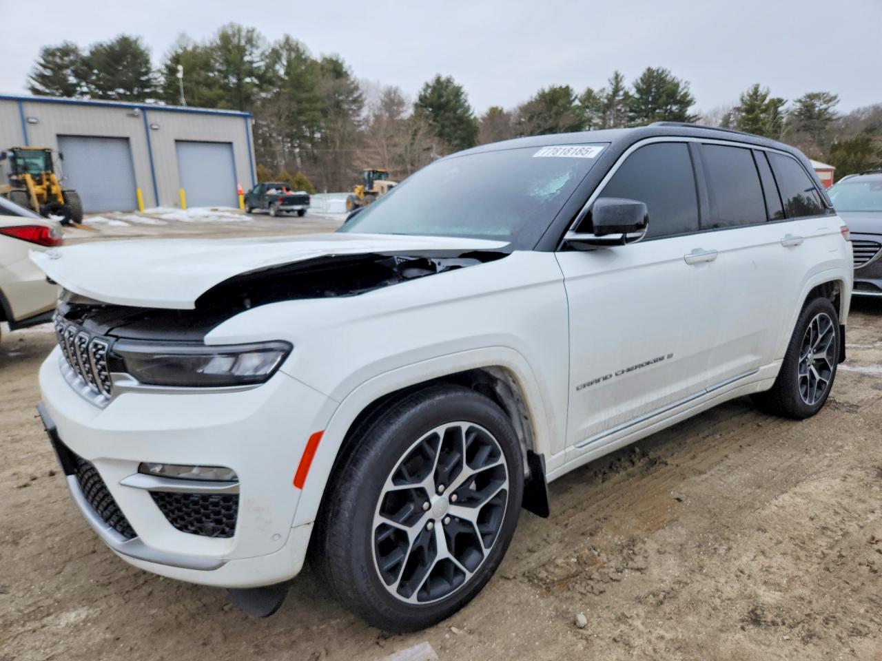 2024 Jeep Grand Cherokee Summit, VIN 1C4RJHEG3R8581808 — Interior fire