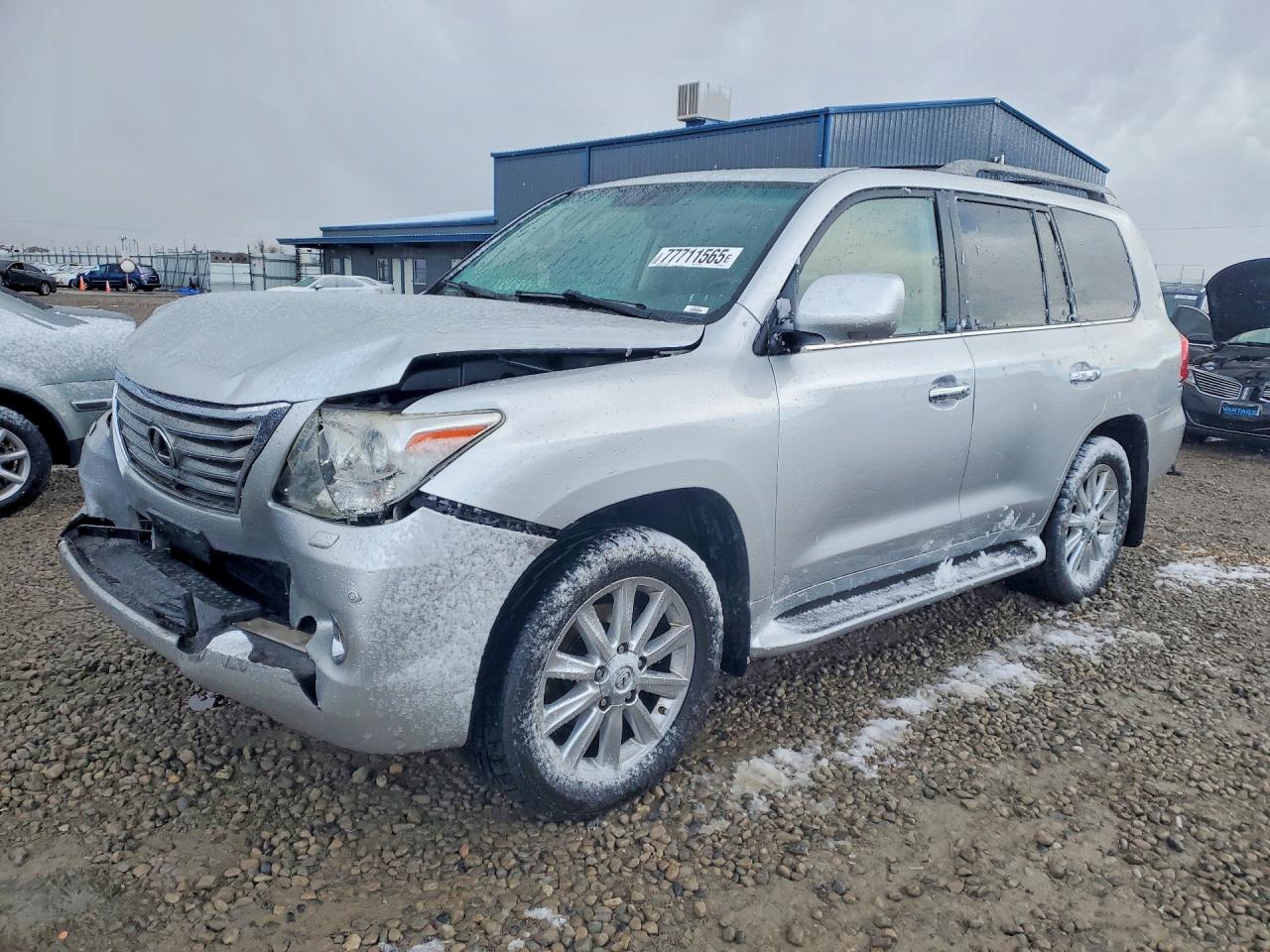 2010 Lexus LX 570, VIN JTJHY7AX0A4044152 — Перед