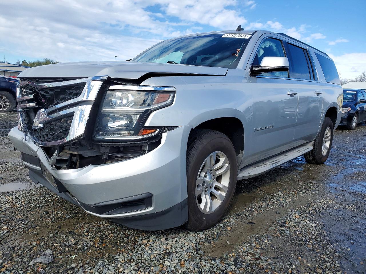 2015 Chevrolet Suburban LT, VIN 1GNSKJKC8FR142754 — Front end