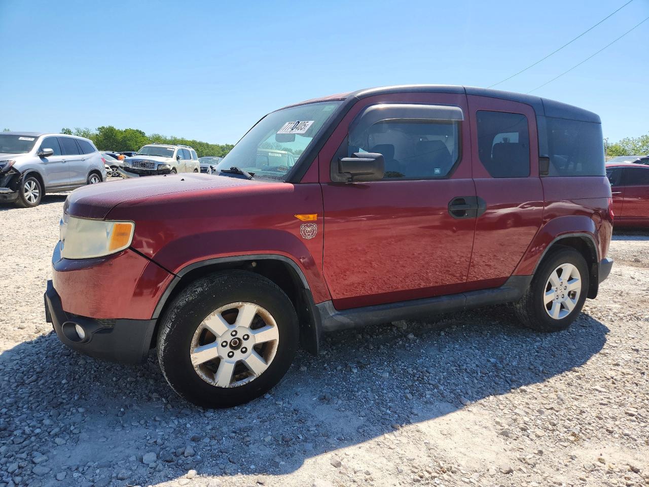 2011 Honda Element EX, VIN 5J6YH2H70BL002500 — Rear end