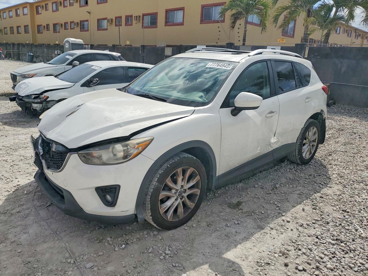 2014 Mazda CX-5 Grand Touring, VIN JM3KE2DY4E0339512 — Front end