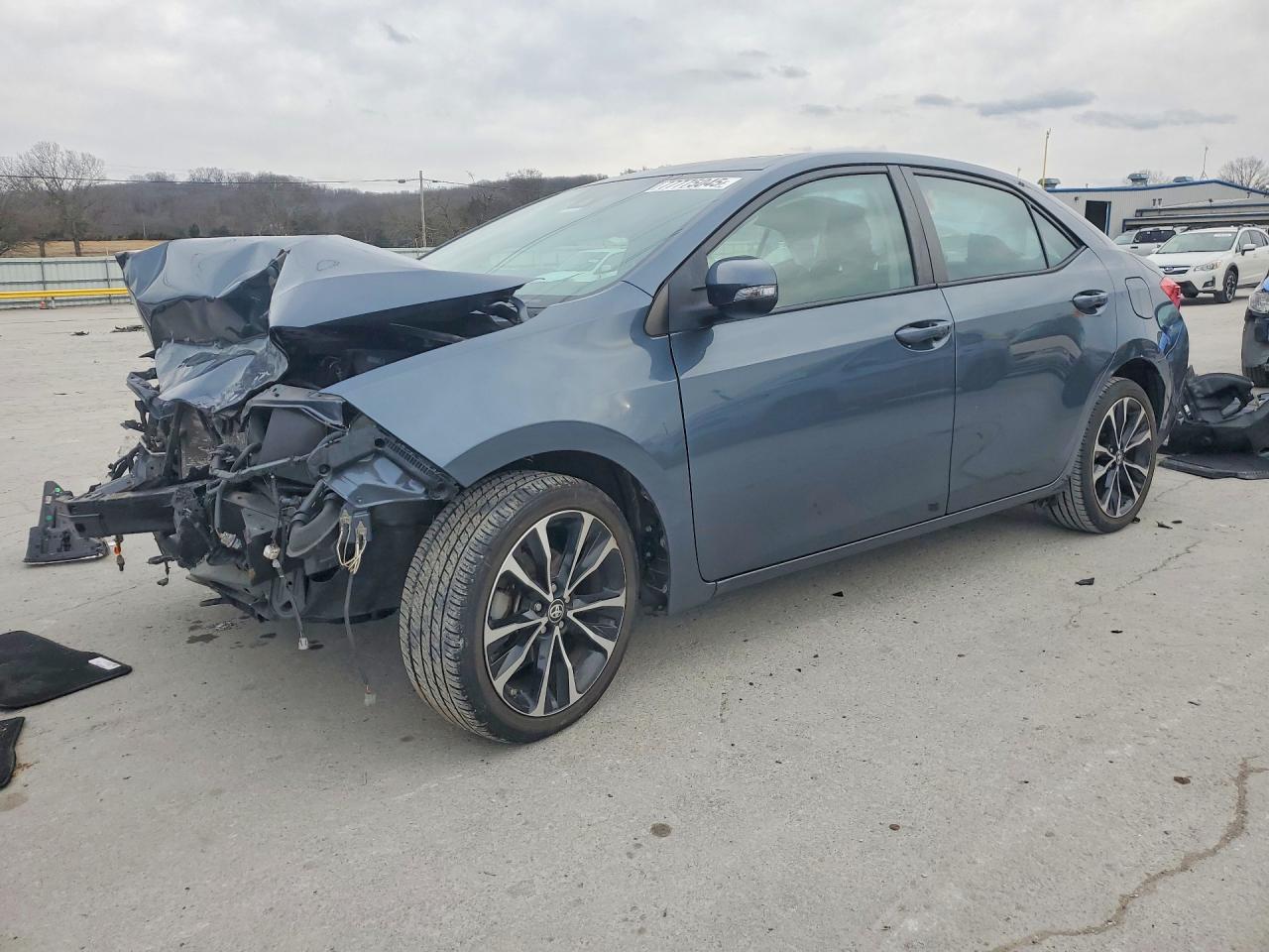 2018 Toyota Corolla SE, VIN 2T1BURHE7JC078123 — Front end