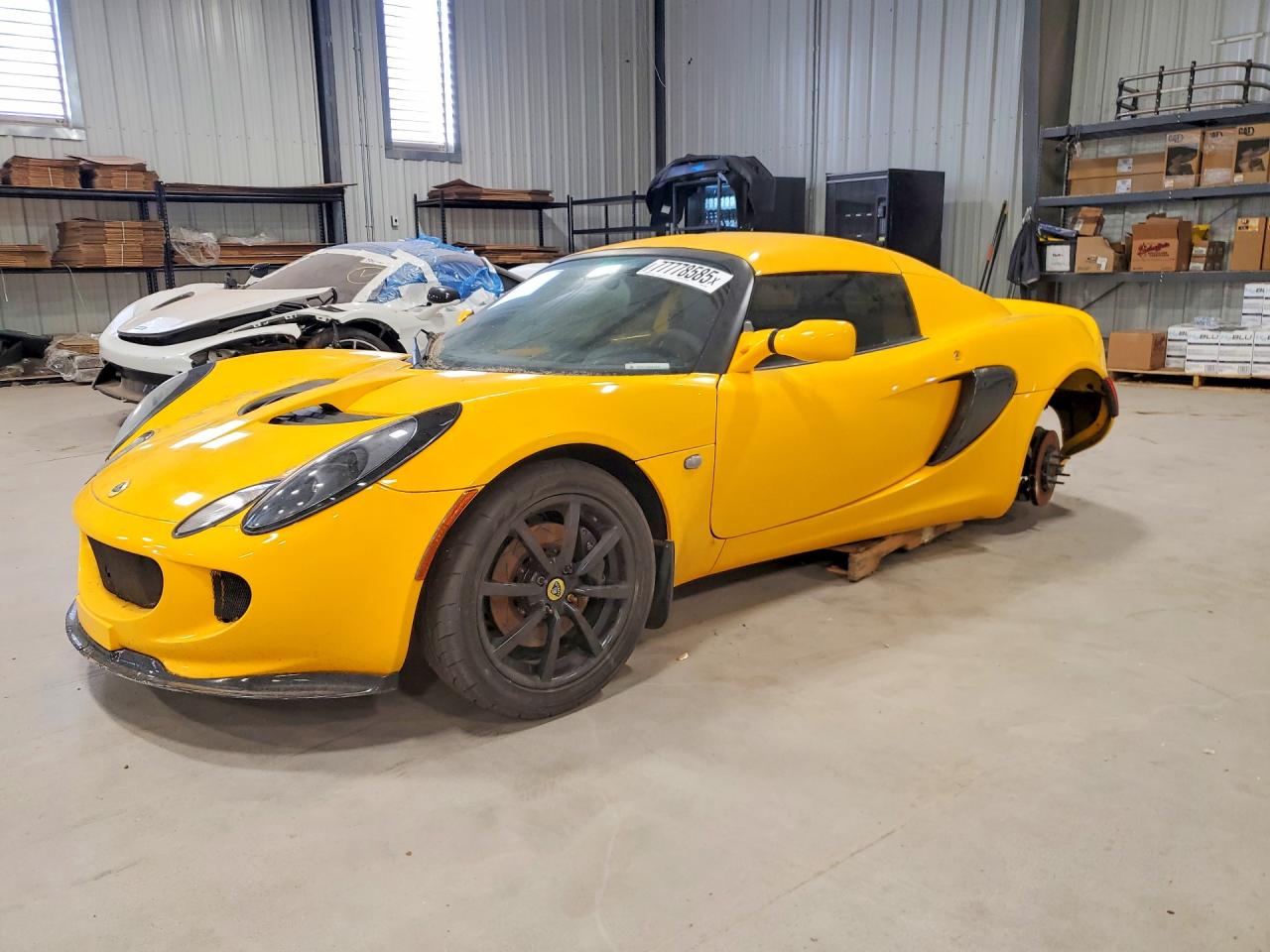 2005 Lotus Elise, VIN SCCPC11165HL32728 — Днище