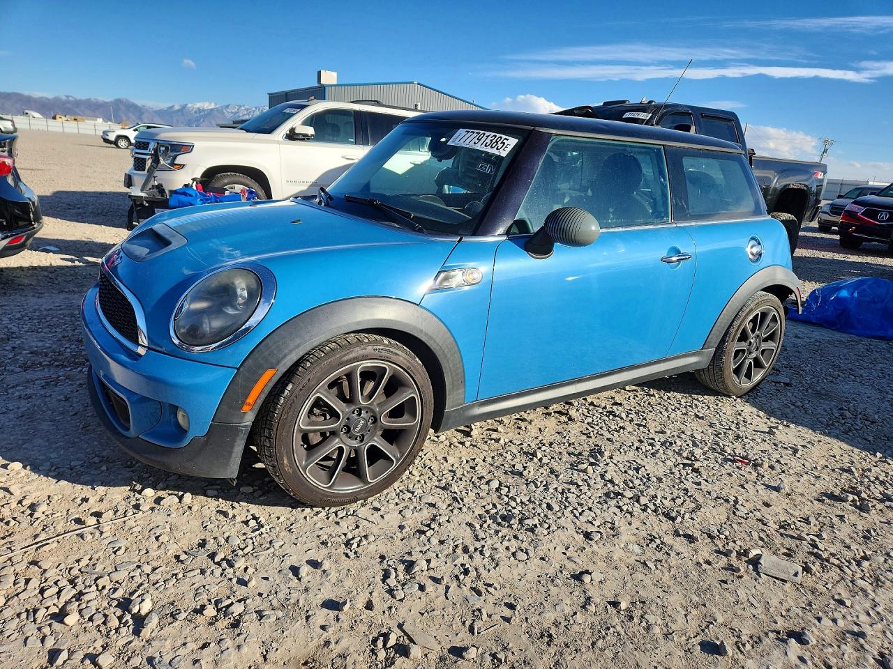 2012 MINI Hardtop S, VIN WMWSV3C59CTY29183 — Зад