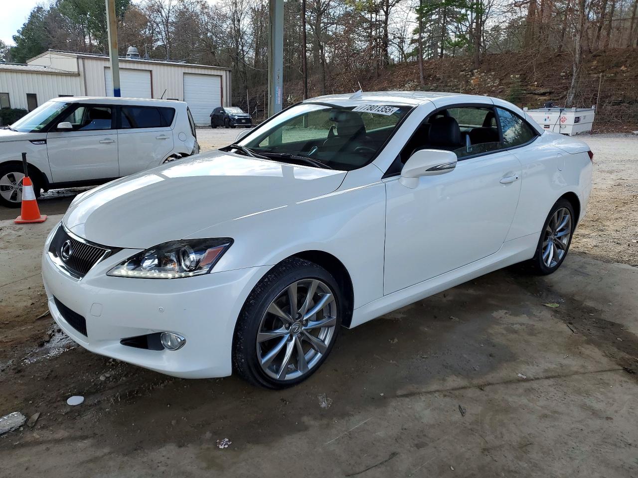 2015 Lexus IS 250 C, VIN JTHFF2C20F2532619 — Partial repair