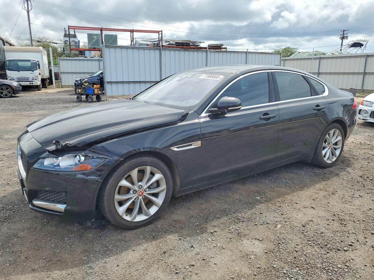 2018 Jaguar XF 25t Premium, VIN SAJBD4FX5JCY58090 — Front end