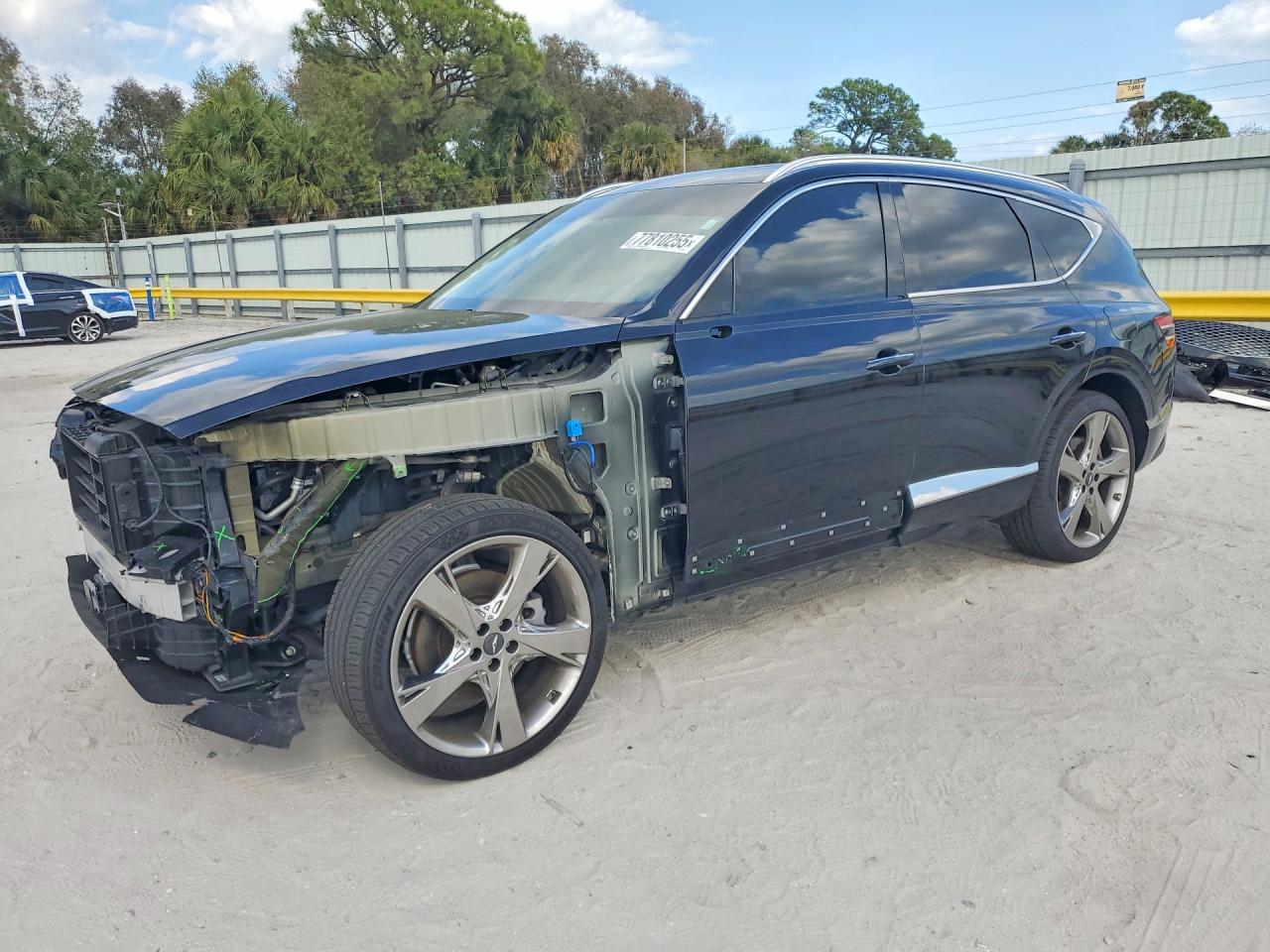 2021 Genesis GV80, VIN KMUHBDSB5MU037978 — Front end