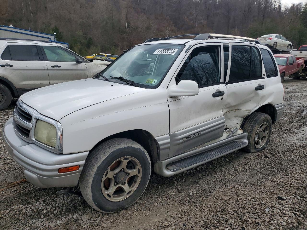 2001 Chevrolet Tracker LT, VIN 2CNBJ634116947351 — Бок