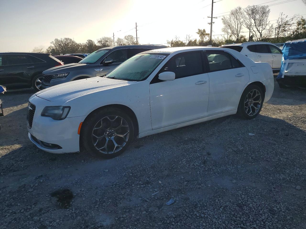 2016 Chrysler 300 S, VIN 2C3CCABG5GH224346 — Front end