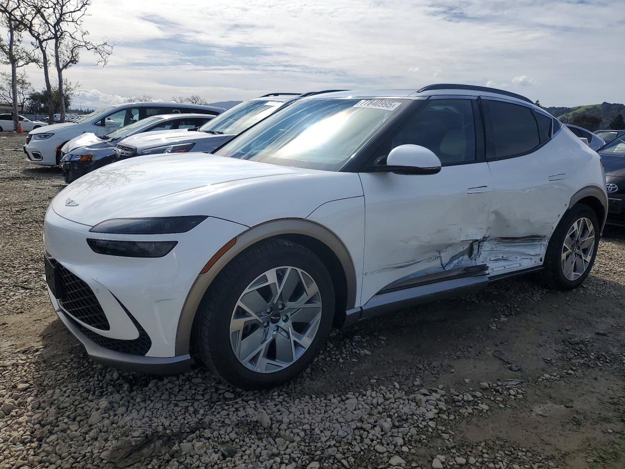2025 Genesis GV60 Standard, VIN KMUKB4SA5SU028823 — Side