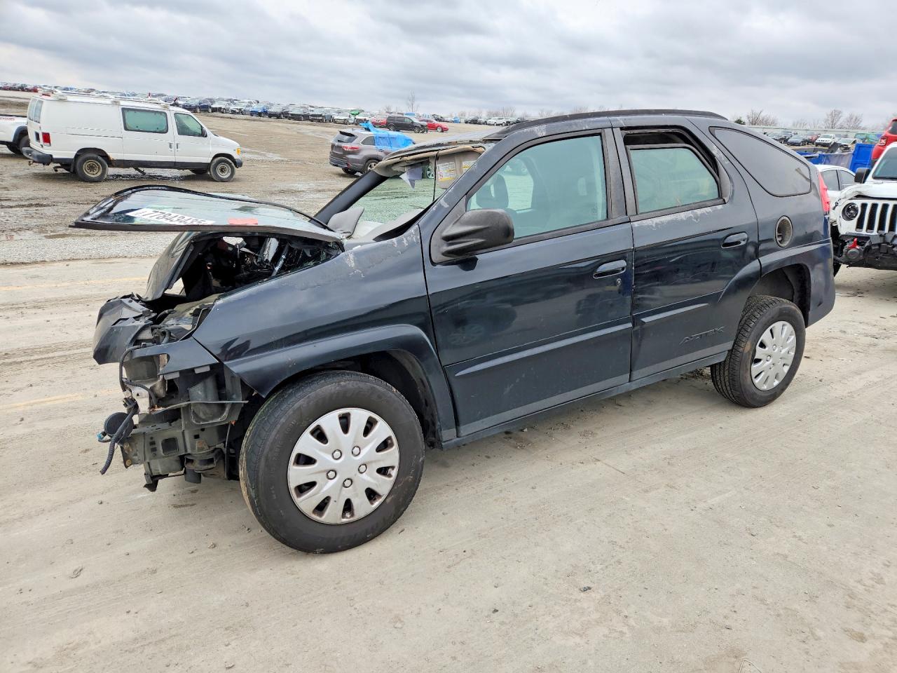 2003 Pontiac Aztek, VIN 3G7DA03E33S602215 — Front end