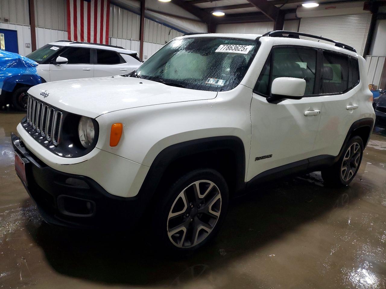 2016 Jeep Renegade Latitude, VIN ZACCJBBT4GPD83703 — Front end