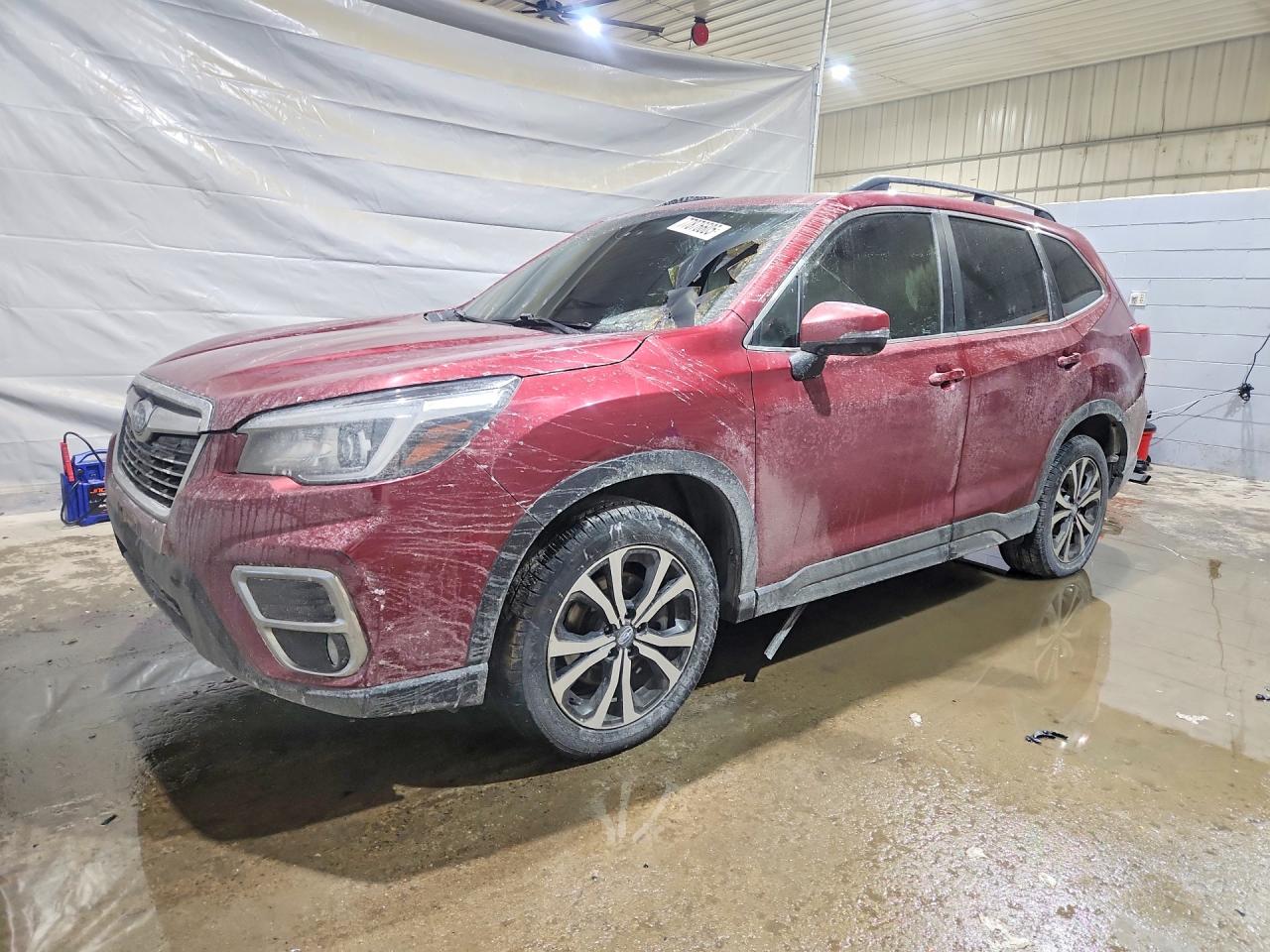 2019 Subaru Forester Limited, VIN JF2SKASC1KH489613 — Пожар в салоне