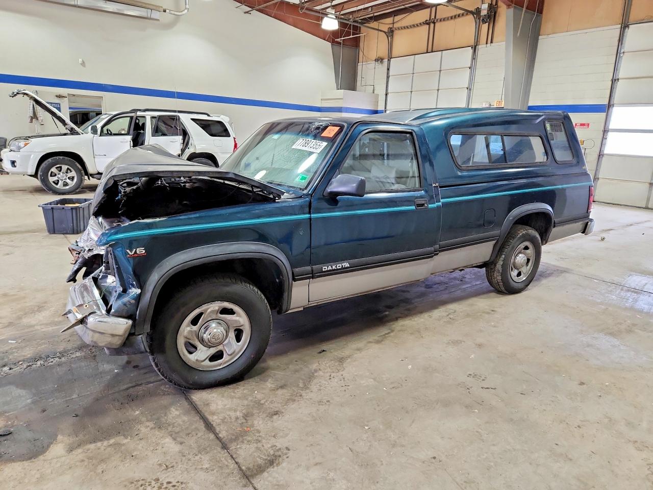 1994 Dodge Dakota, VIN 1B7FL26X1RS693017 — Перед
