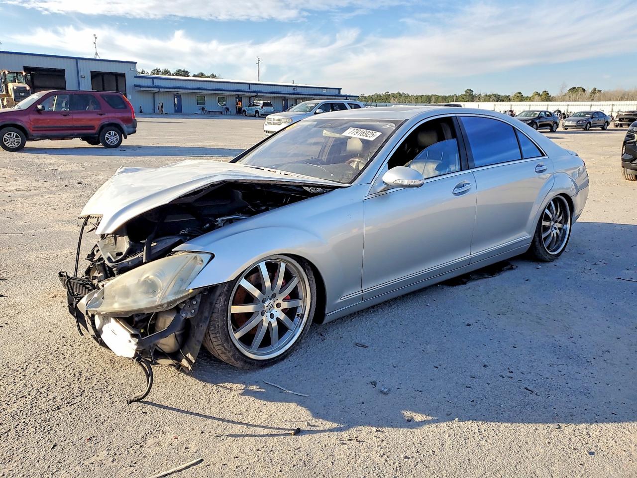 2008 Mercedes-Benz S 550, VIN WDDNG71X58A201555 — Front end