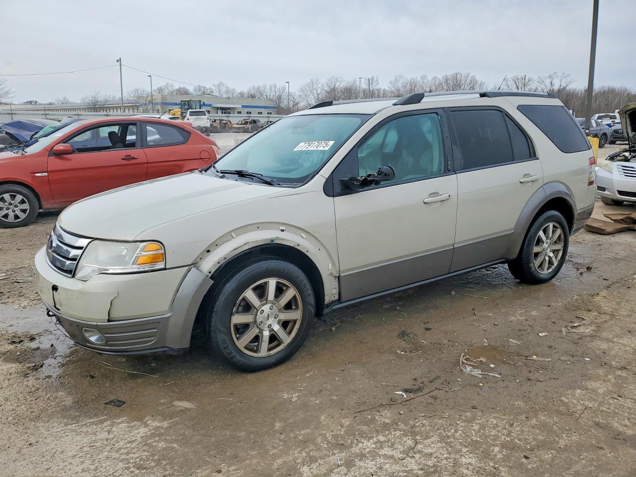 2008 Ford Taurus X SEL, VIN 1FMDK02W28GA13294 — Front end