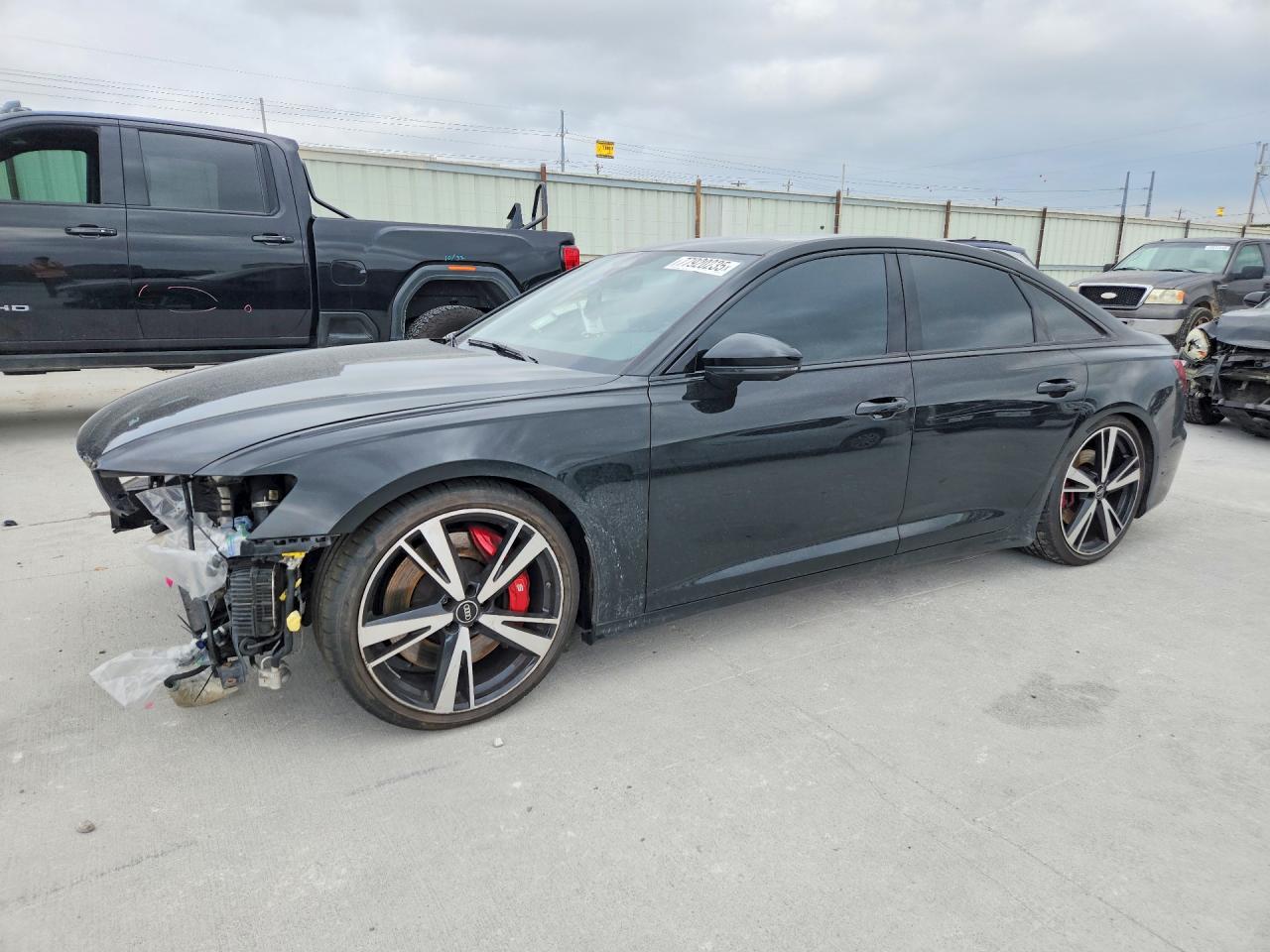 2022 Audi S6 Premium Plus, VIN WAUDFBF22NN023565 — Front end