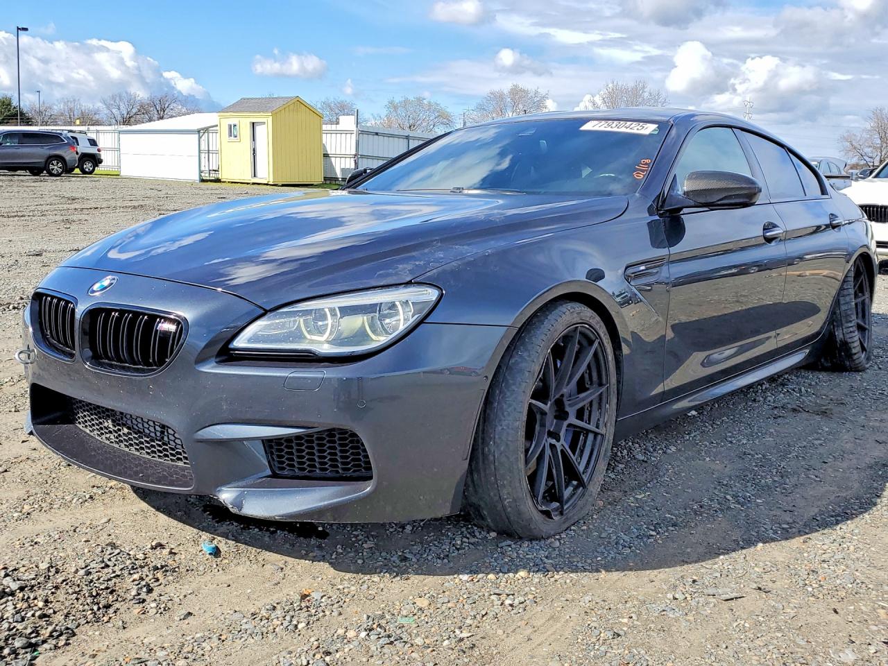 2016 BMW M6, VIN WBS6E9C52GG437192 — Днище