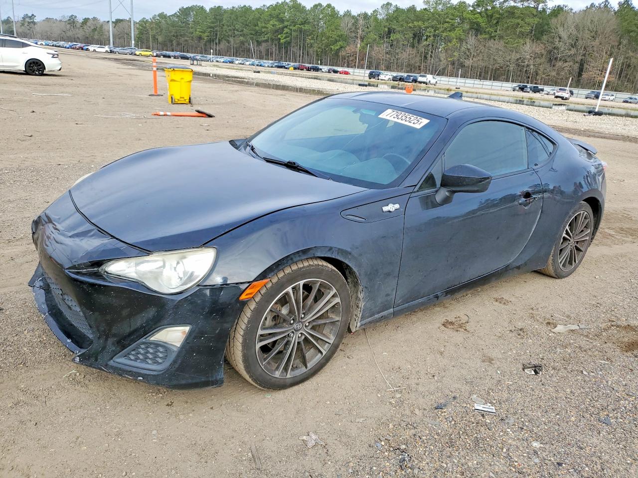 2016 Scion FR-S, VIN JF1ZNAA10G8700589 — Side