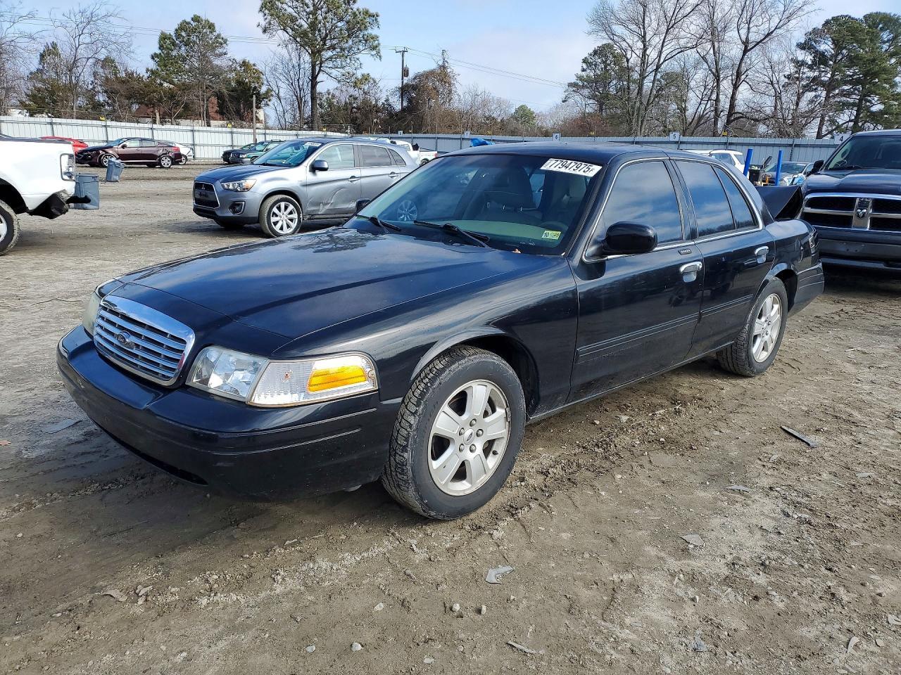 2011 Ford Crown Victoria LX, VIN 2FABP7EV4BX147692 — Rear end