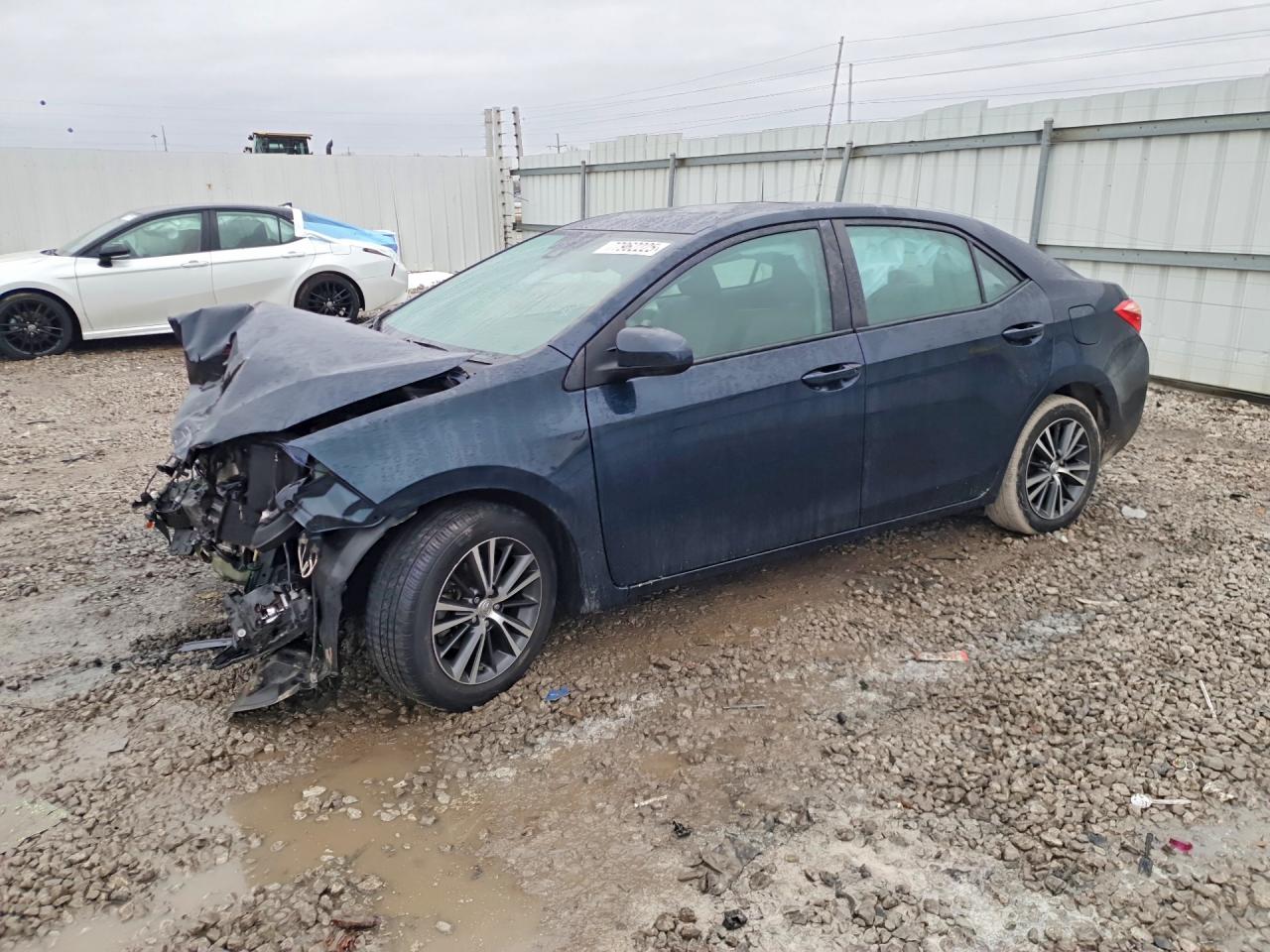 2019 Toyota Corolla LE, VIN 2T1BURHE3KC133264 — Front end