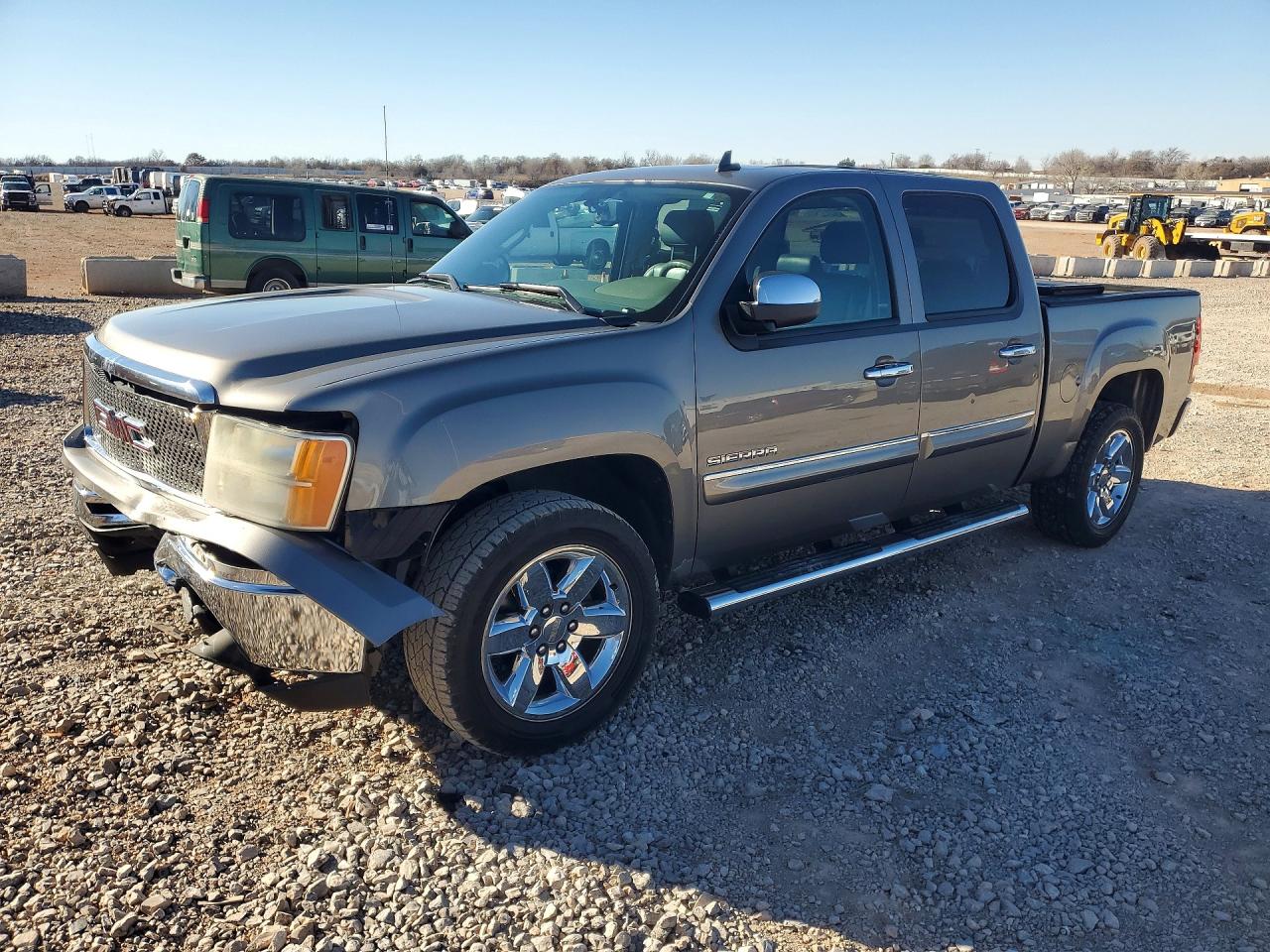 2013 GMC Sierra 1500 SLE, VIN 3GTP1VE05DG127507 — Front end