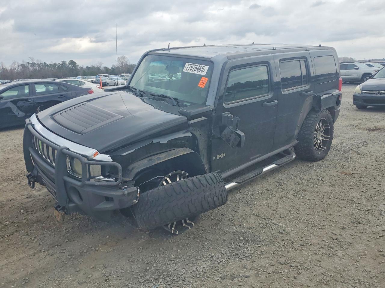 2006 Hummer H3, VIN 5GTDN136668153753 — Undercarriage