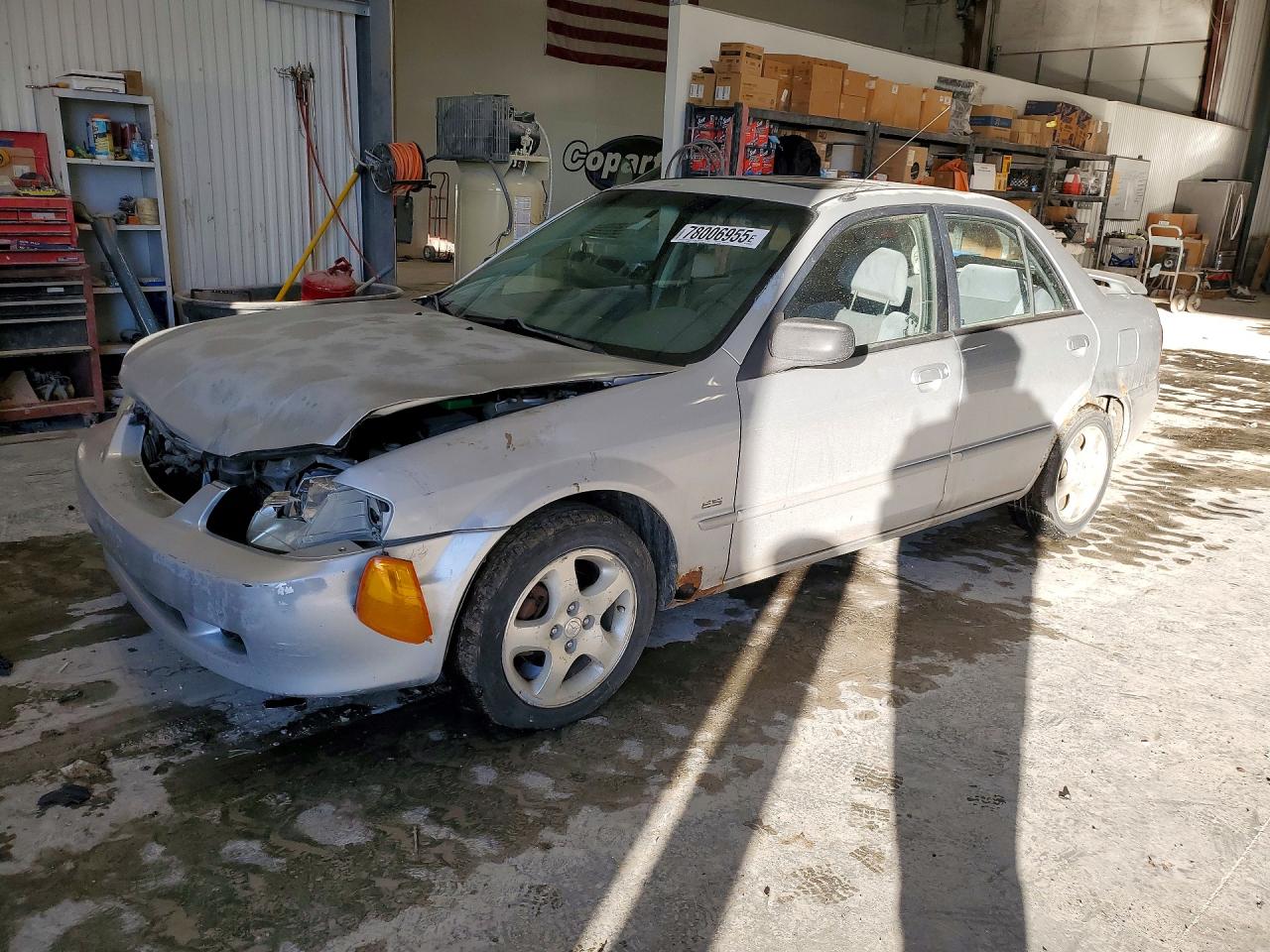 2000 Mazda Protege ES, VIN JM1BJ2232Y0199444 — Front end