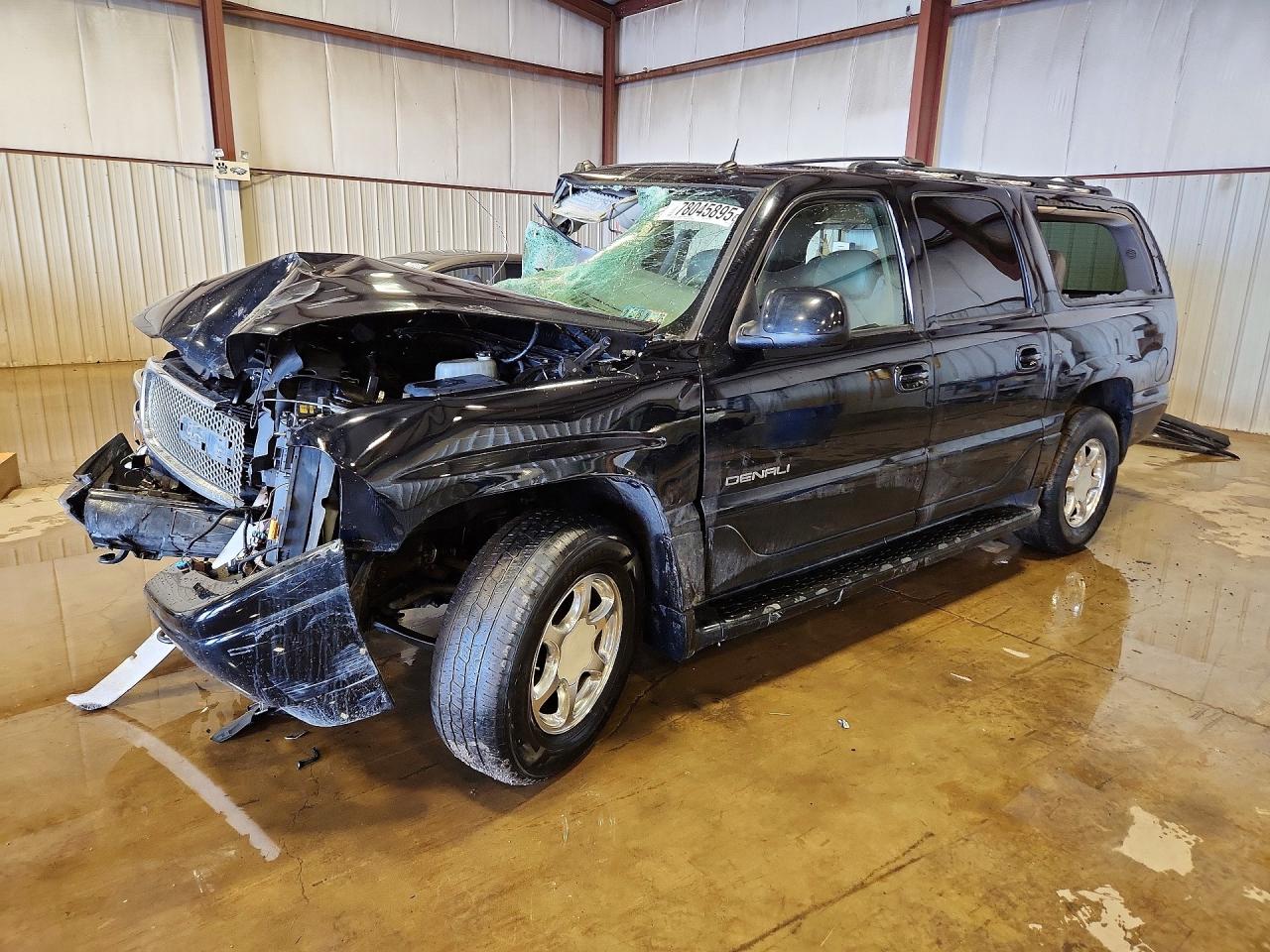 2005 GMC Yukon XL, VIN 1GKFK66U25J253442 — Side