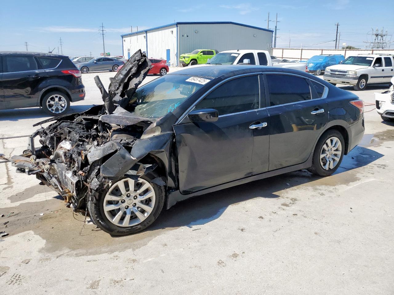 2015 Nissan Altima SL, VIN 1N4AL3AP2FN392344 — Engine fire