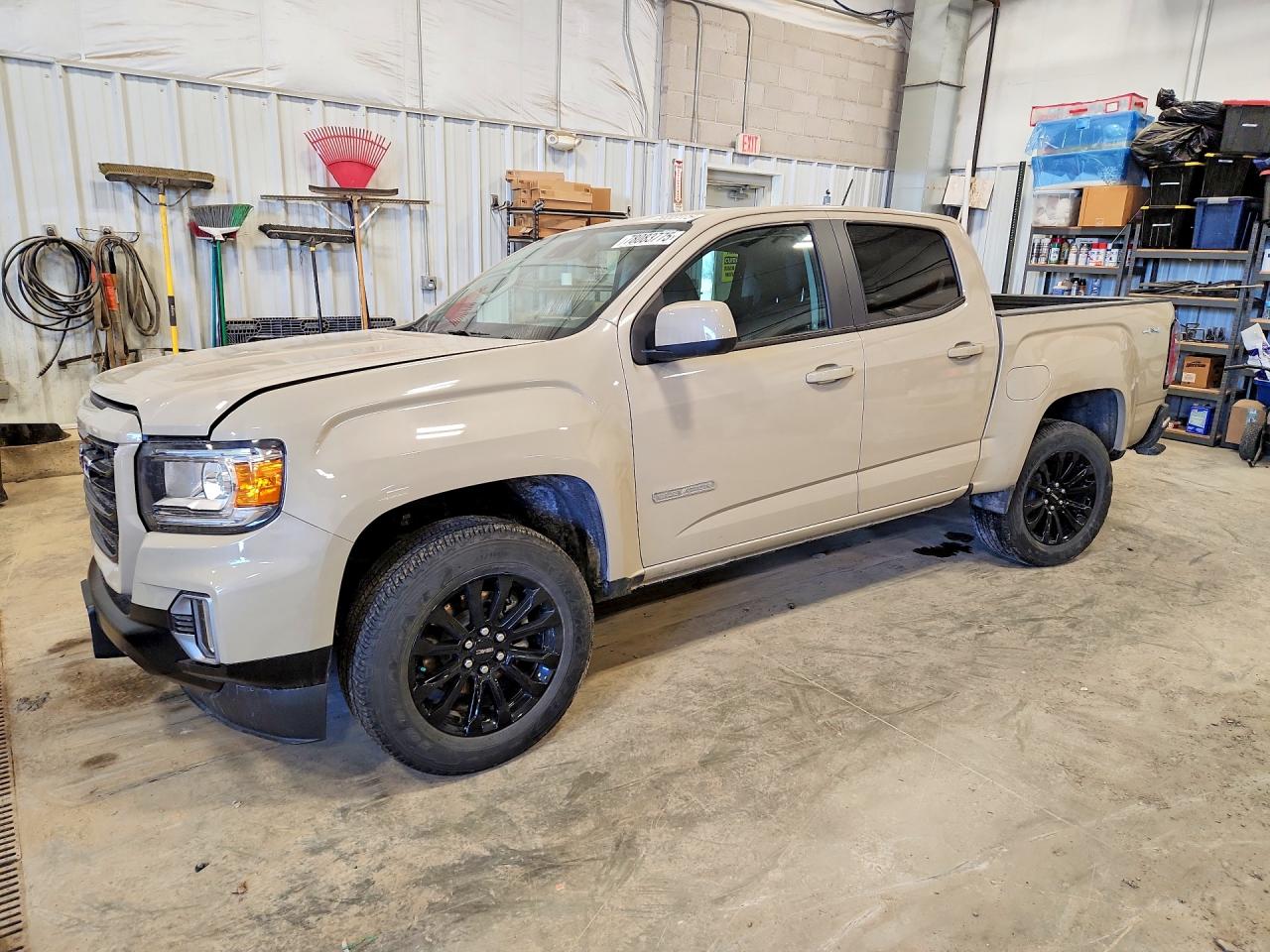 2022 GMC Canyon 4WD Elevation, VIN 1GTG6CEN6N1126075 — Rear end