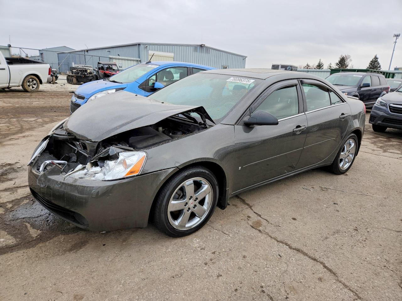 2006 Pontiac G6 GT, VIN 1G2ZH558264108962 — Front end