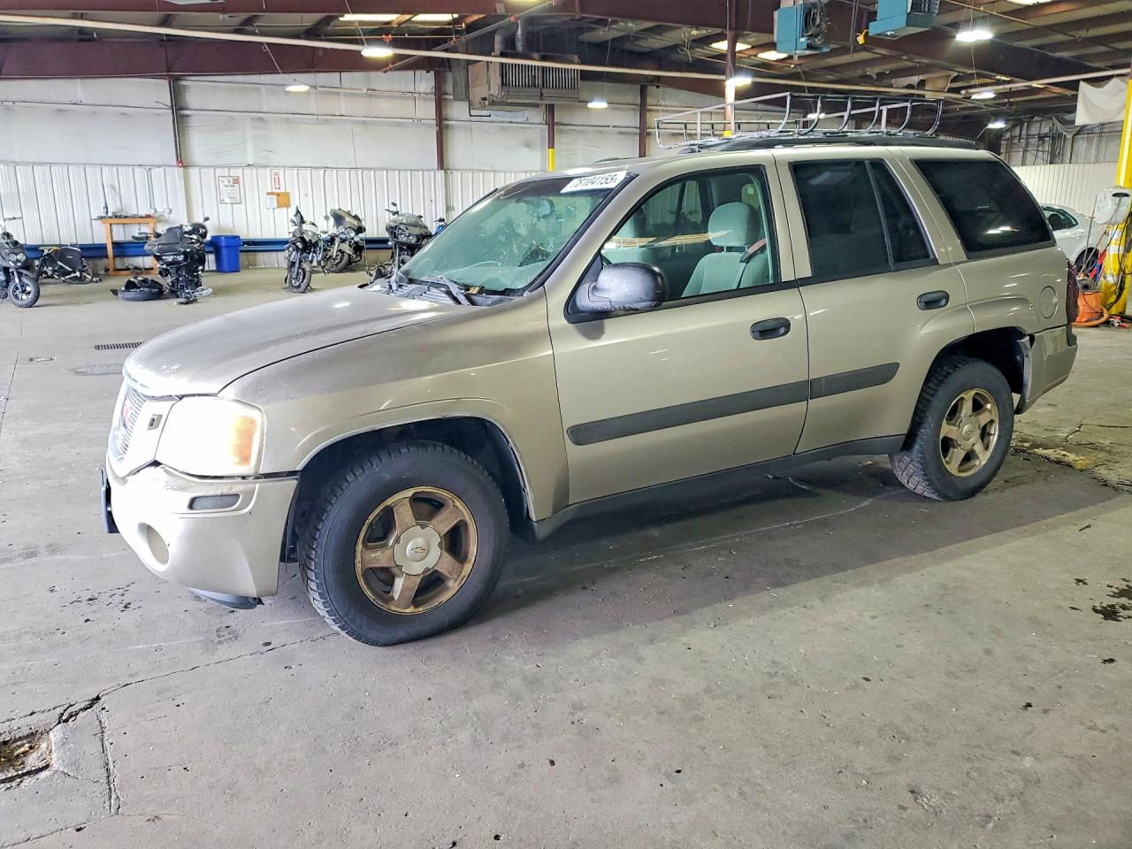 2005 Chevrolet TrailBlazer LS, VIN 1GNDT13SX52351822 — Side