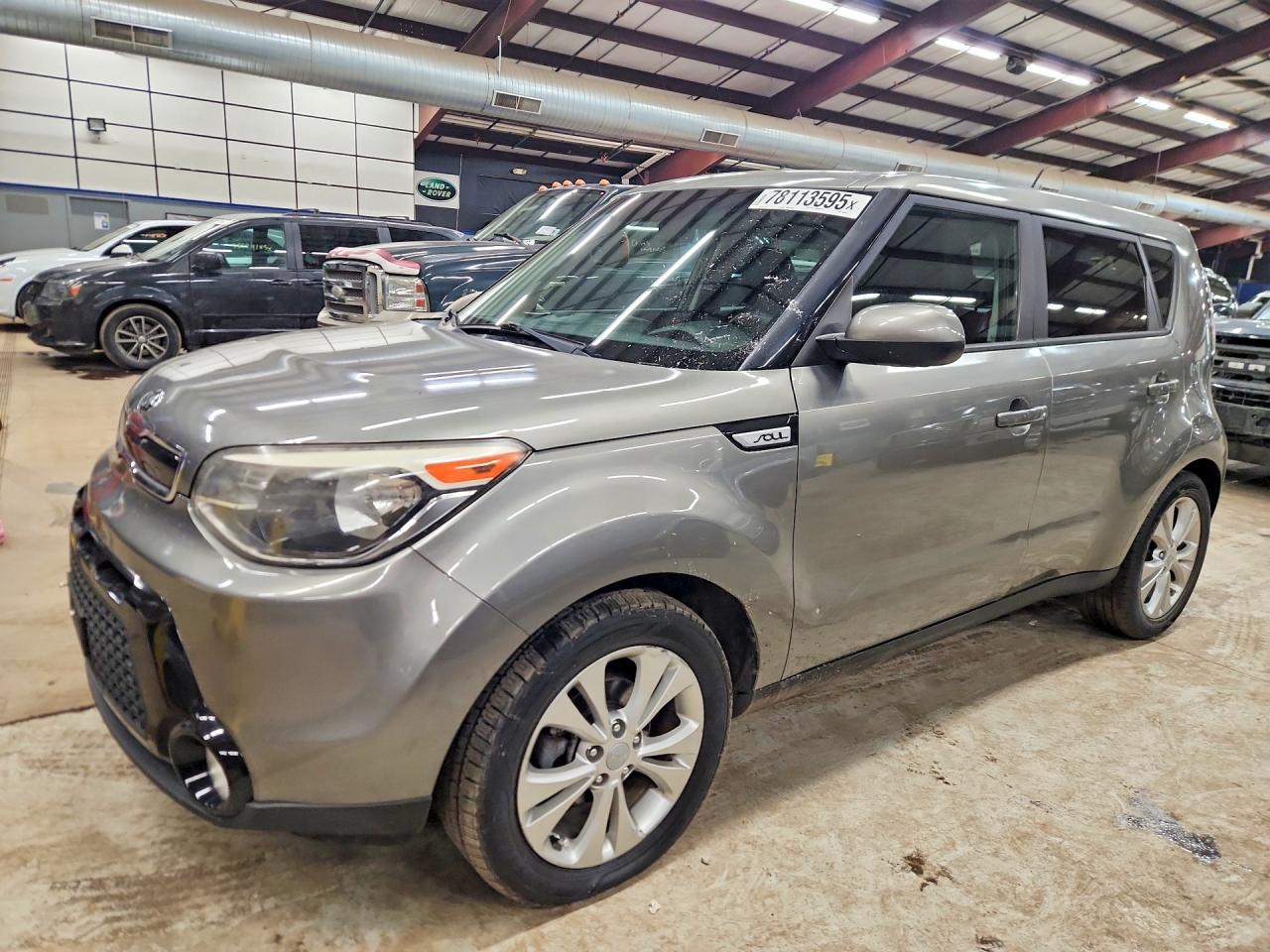 2016 Kia Soul +, VIN KNDJP3A54G7243047 — Minor dents and scratches
