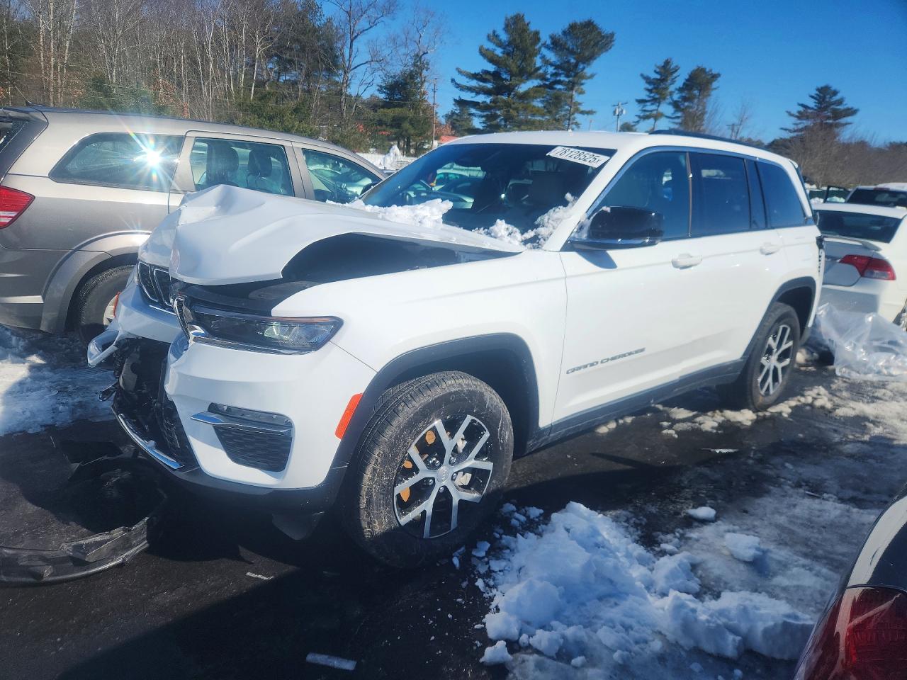 2025 Jeep Grand Cherokee Limited, VIN 1C4RJHBG9SC277437 — Rear end