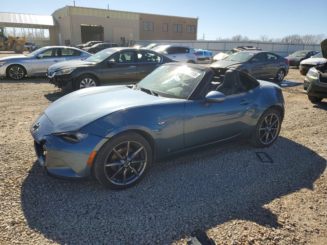 2016 Mazda MX-5 Miata Grand Touring, VIN JM1NDAD70G0119880 — Front end