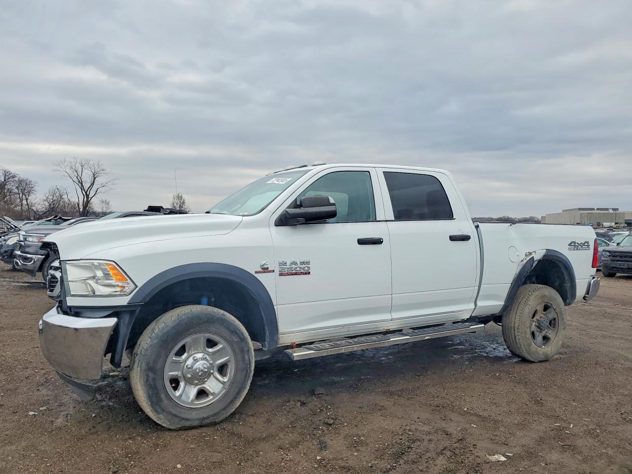 2018 Ram 2500 Tradesman, VIN 3C6UR5CL0JG338335 — Front end